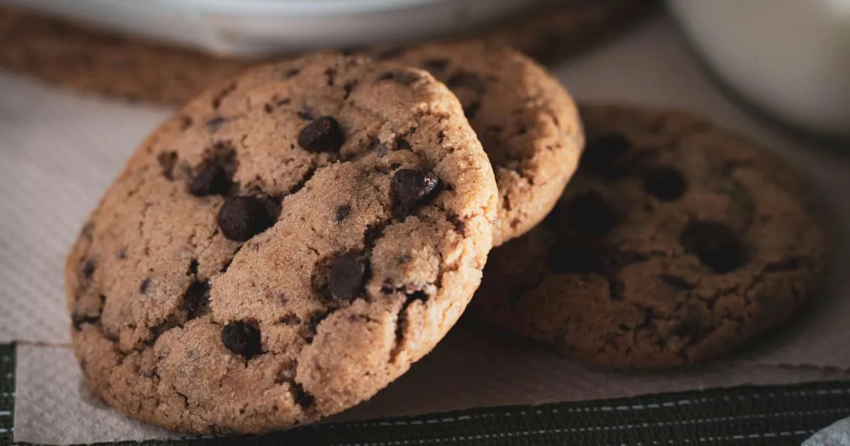 healthy chocolate chip cookies